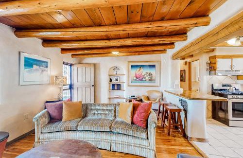 Taos House | Hacienda del Cañón