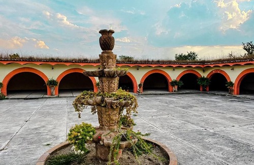 Tlajomulco de Zuniga House | Hacienda Jardines de la Calera Cerca del Valle VFG
