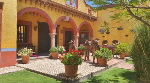 Leon House | Hacienda Osos