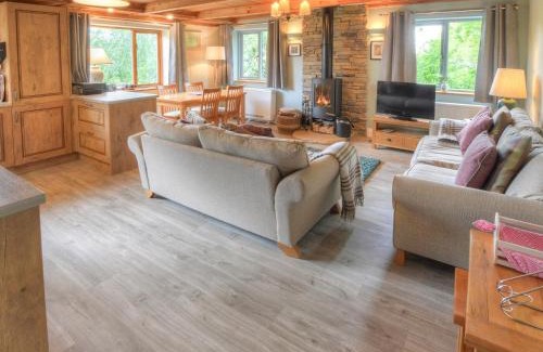 Henshaw House | Hadrians Garden Villa