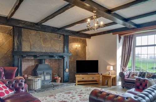 Trehafod House | Hafod Ganol Farm in Pontypridd