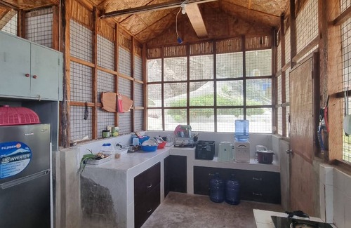 Oslob Cabin | Hagdan Reef Dive Spot by HiveRooms