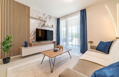Szeged Apartment | Hajnal Residence Premium by Mital
