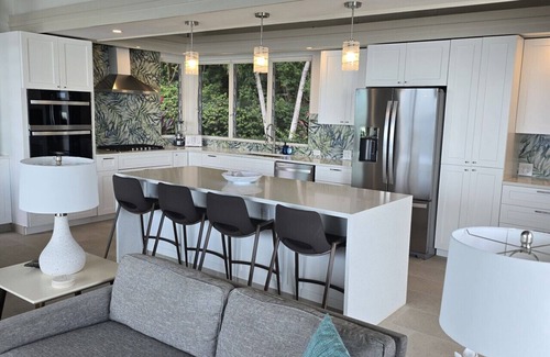 Great Cruz Bay Villa | Hale Lani Villa - breathtaking views Tesla backup power