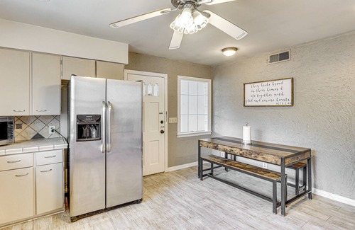 South Overton Cottage | Half-mi to Campus! Lubbock Home w/Fenced Yard