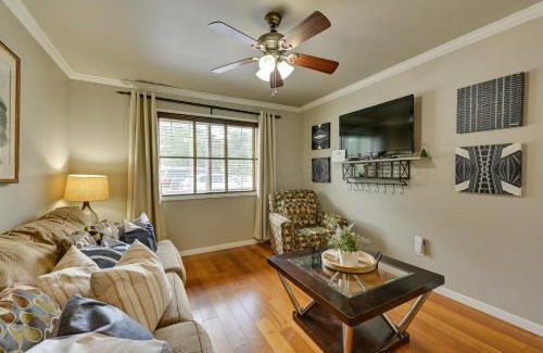 Nacogdoches Apartment | Half-Mi to SFA Campus Lumberjack-Ready Retreat