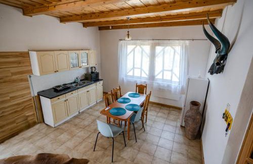 Levelek Apartment | Halfarock Üdülőház