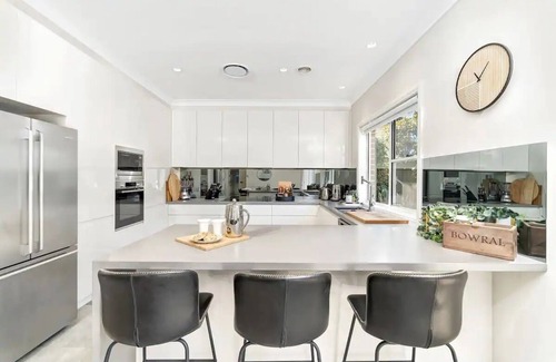 Bowral House | Hall House – A place for private luxury relaxation