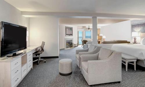 Newport Resort | Hallmark Resort - Newport