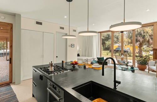 Micanopy House | Halo House - Architect's Retreat