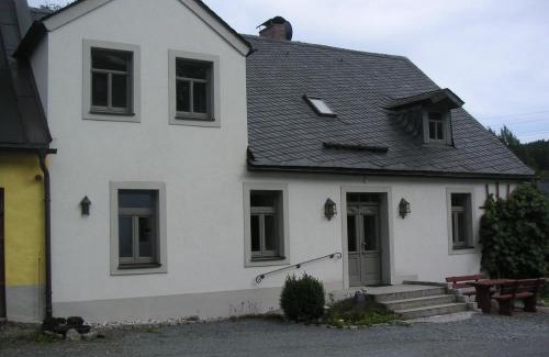 Naila Apartment | Hammerschloss Unterklingensporn