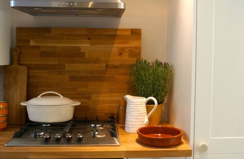 Hammersmith Apartment | Hammersmith, W6. Gr floor 2 bedroom flat sleeps 4
