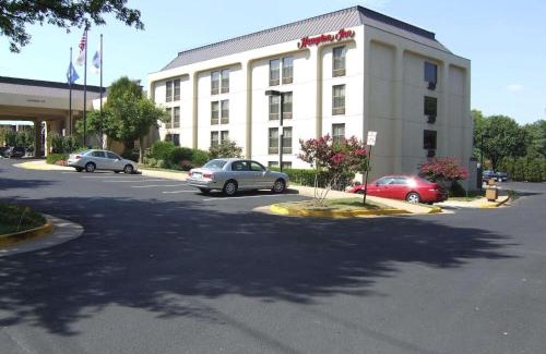 Baileys Crossroads Hotel | Hampton Inn Alexandria