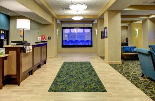 Coconut Creek Hotel | Hampton Inn and Suites Coconut Creek