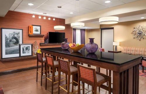 Pricedale Hotel | Hampton Inn Belle Vernon