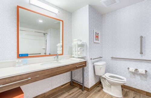 Bedford Hotel | Hampton Inn by Hilton Bedford