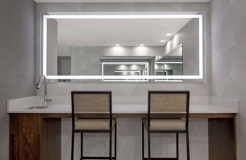 Brampton Hotel | Hampton Inn by Hilton Brampton Toronto