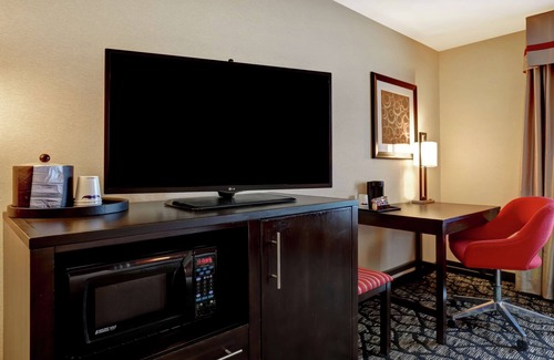Chilliwack Proper Village West Hotel | Hampton Inn by Hilton Chilliwack