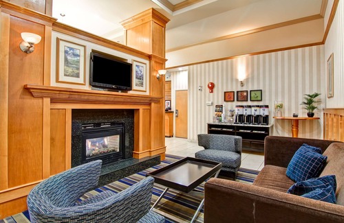 Kamloops Hotel | Hampton Inn by Hilton Kamloops