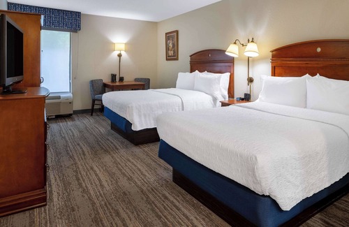 Bermuda Hotel | Hampton Inn Chester