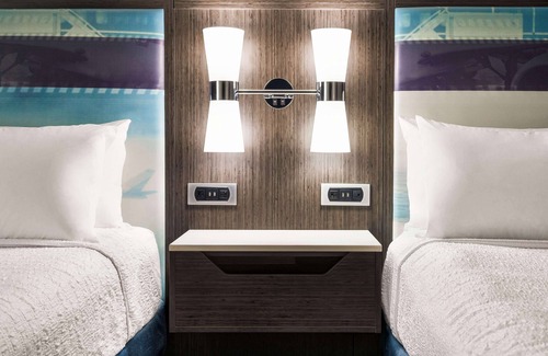 Schiller Park Hotel | Hampton Inn Chicago-O'Hare International Airport