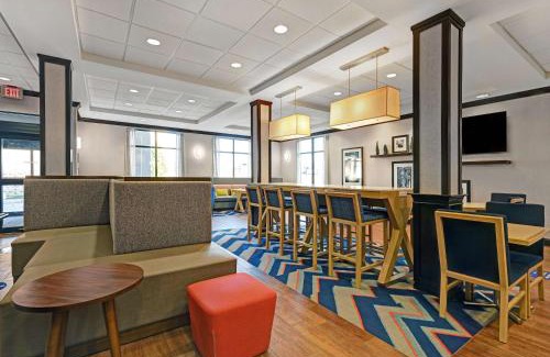Farmington Hotel | Hampton Inn Farmington