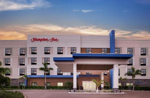 Fort Myers River District Hotel | Hampton Inn Fort Myers Downtown
