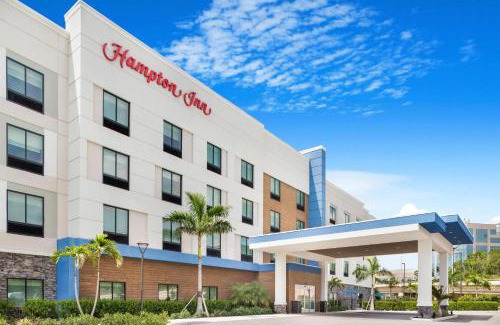Fort Myers River District Hotel | Hampton Inn Fort Myers Downtown