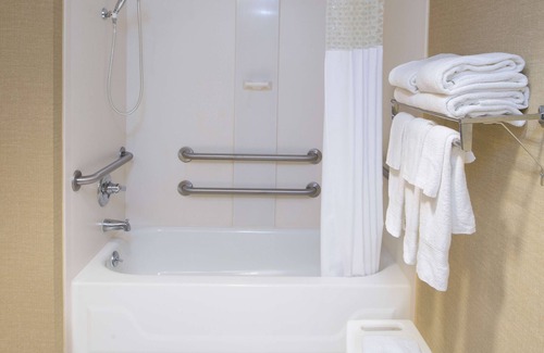 Gainesville Hotel | Hampton Inn Gainesville