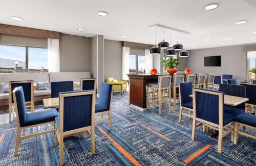 Bonanza Hotel | Hampton Inn Laredo