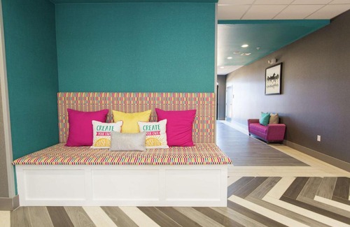 Mustang Hotel | Hampton Inn Mustang