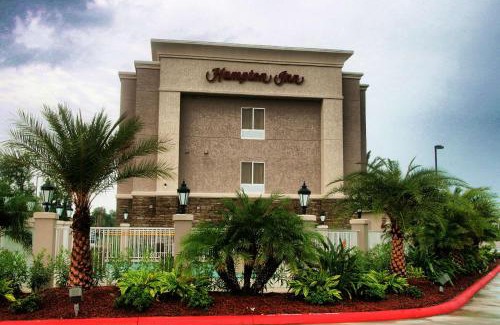 Orange Hotel | Hampton Inn Orange