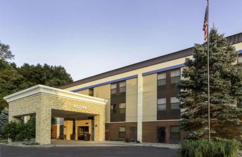 Portage Hotel | Hampton Inn Portage
