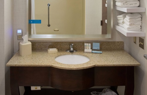 Raynham Hotel | Hampton Inn Raynham-Taunton