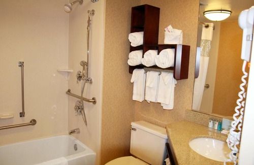 Somerset Hotel | Hampton Inn Somerset
