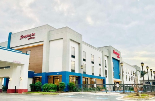 Stony Creek Hotel | Hampton Inn Stony Creek