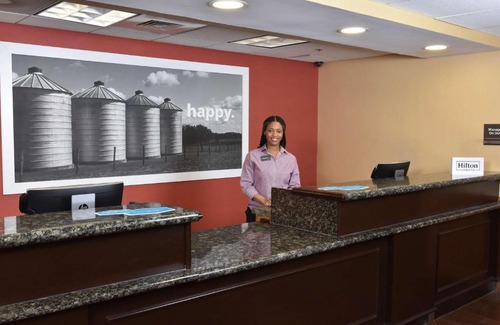 Stony Creek Hotel | Hampton Inn Stony Creek