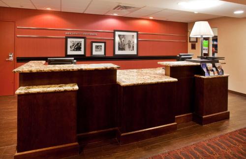 Aberdeen Hotel | Hampton Inn & Suites Aberdeen