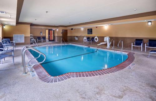Buda Hotel | Hampton Inn & Suites Austin South Buda