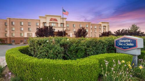 Banning Hotel | Hampton Inn & Suites Banning/Beaumont
