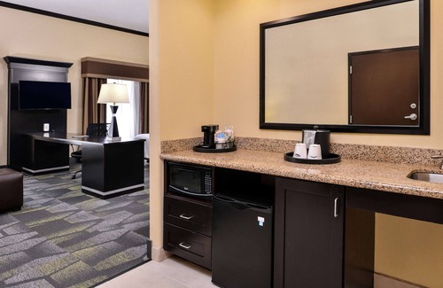 Big Spring Hotel | Hampton Inn & Suites Big Spring