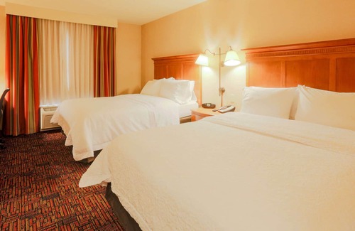 Tomball Hotel | Hampton Inn & Suites by Hilton Tomball Houston NW