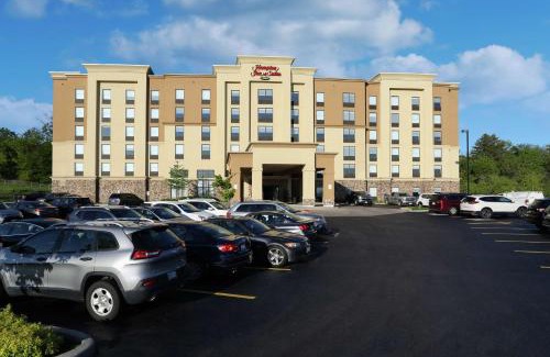 Barrie Hotel | Hampton Inn & Suites by Hilton Barrie