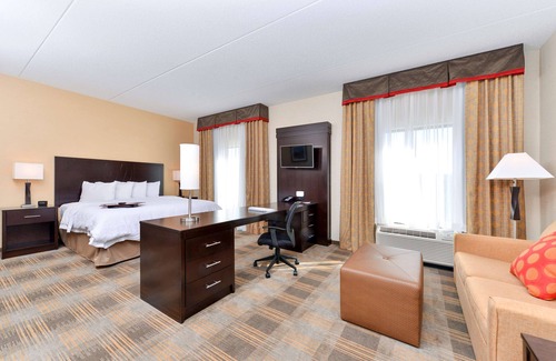 California Hotel | Hampton Inn & Suites California University-Pittsburgh