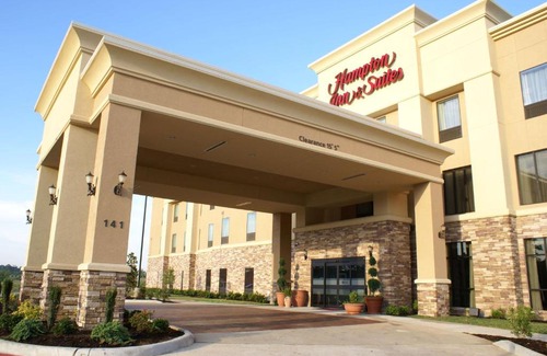 Center Hotel | Hampton Inn & Suites Center