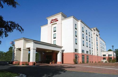 Greenbrier West Hotel | Hampton Inn & Suites Chesapeake-Battlefield Boulevard