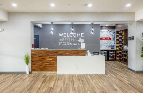 Cleburne Hotel | Hampton Inn & Suites Cleburne