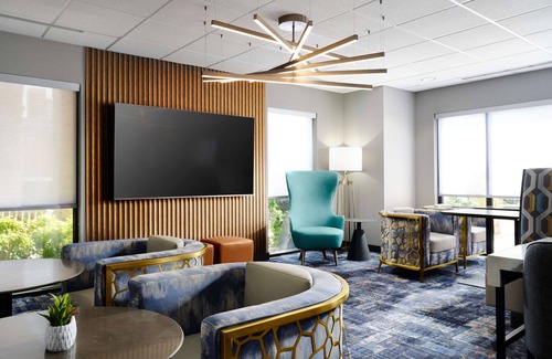 Hurst Hotel | Hampton Inn & Suites Dallas-DFW ARPT W-SH 183 Hurst