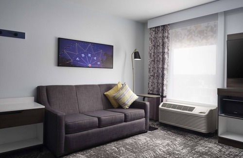 Hurst Hotel | Hampton Inn & Suites Dallas-DFW ARPT W-SH 183 Hurst