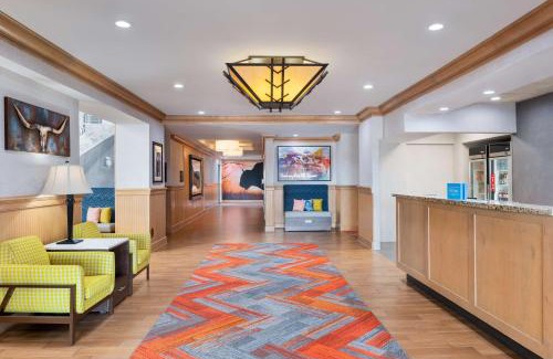 Dodge City Hotel | Hampton Inn & Suites Dodge City Boot Hill Casino